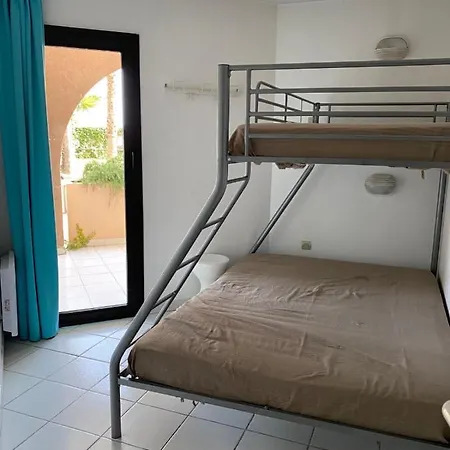 Appartamento With Swimming Pool Near The Sea *