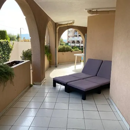 Appartamento With Swimming Pool Near The Sea Cannes